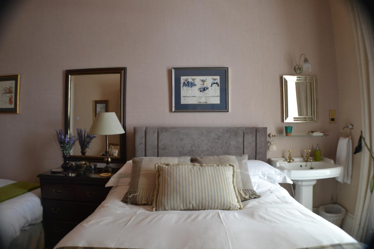 Maybank Guest House Helensburgh Buitenkant foto